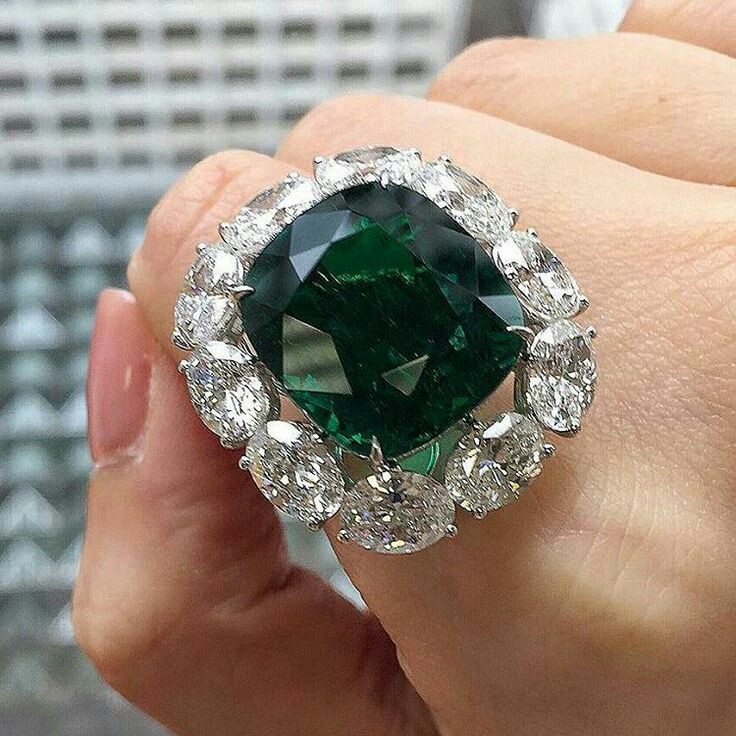 Gorgeous Emerald and Diamond Ring