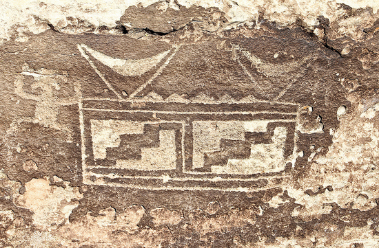 Ancient Puebloan glyph depicting the Ark of the Covenant in America.
