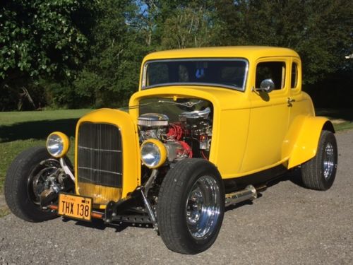 1932 Ford 5w coupe