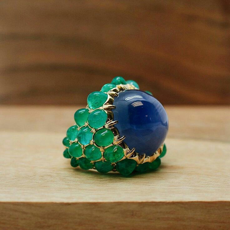 Cabochon Sapphire and Emerald Ring
