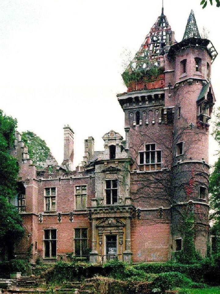 Abandoned Charle-Albert Castle